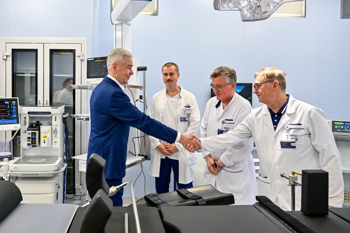 Сергей Собянин открыл обновленный корпус больницы им. Иноземцева