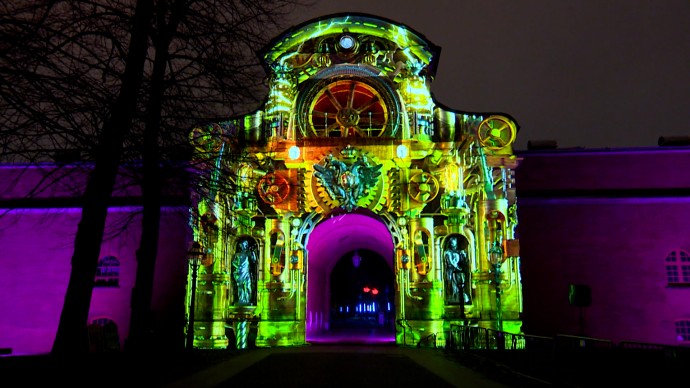 На ноябрьских праздниках Петербург посетили 340 тысяч туристов На ноябрьских праздниках Петербург посетили 340 тысяч туристов