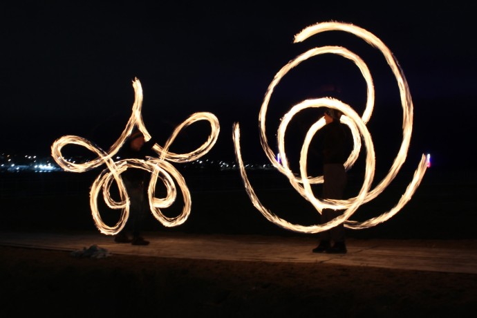 Огненное шоу под музыку пройдет на берегу Волги в Костроме Огненное шоу под музыку пройдет на берегу Волги в Костроме