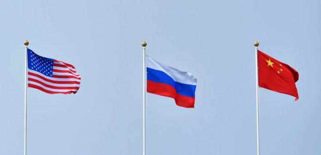 Politico: США рассматривают сближение с Россией как стратегический шаг против Китая