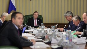 Виталий Савельев провёл заседание комиссии по вопросам реализации проектов развития железнодорожной инфраструктуры Сибири и Дальнего Востока