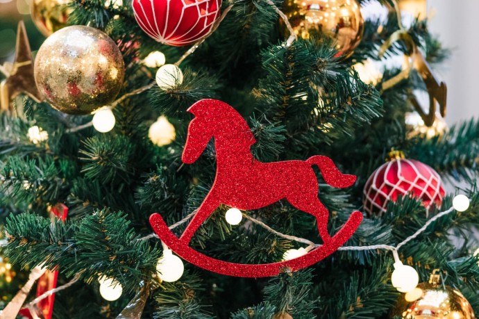 Германия — Красная Огненная Лошадь: ритм, сила и символика 2026 года Германия — Красная Огненная Лошадь: ритм, сила и символика 2026 года