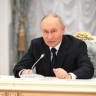 Владимир Путин поздравил российских школьников с победой в 57-й Международной химической олимпиаде
