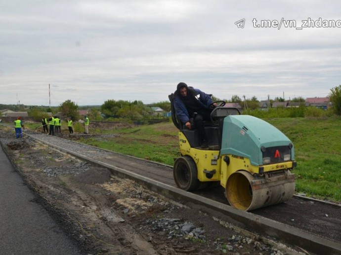 В Старооскольском округе обновят 4,6 км сельских дорог