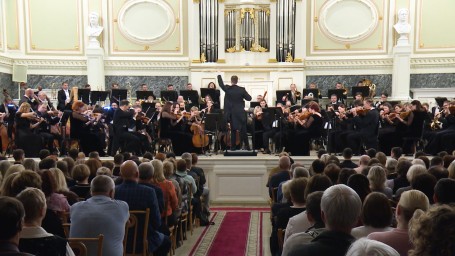 Оркестры Донецка и Петербурга исполнили Седьмую «Ленинградскую» симфонию Шостаковича