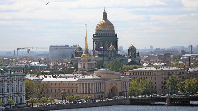 Полиция опровергла сообщения о стрельбе по куполу Исаакиевского собора