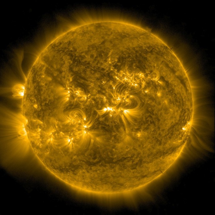 На Солнце произошли новые мощные вспышки: Землю ждёт двойной удар плазмы