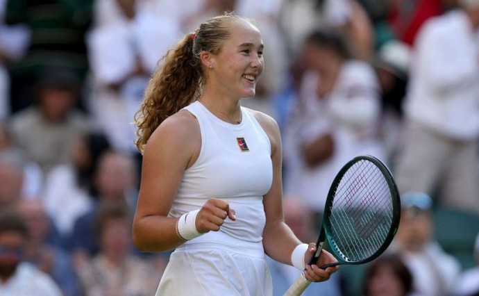 Андреева вышла в 1/8 финала турнира в Брисбене Андреева вышла в 1/8 финала турнира в Брисбене