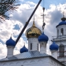 В Ярославском округе на храм Смоленской иконы Божией Матери установили купола
