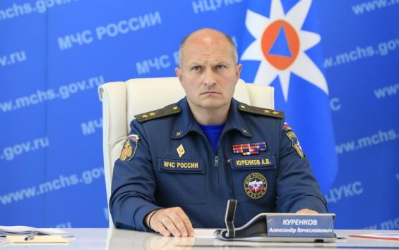 Президент России присвоил звание генерал-полковника главе МЧС Александру Куренкову