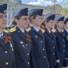 Сотрудники УИС области раздали жителям Ярославля символы Великой Победы