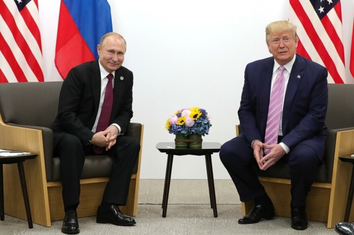 Белый дом сообщил время начала переговоров Путина и Трампа