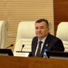 Валерий Сухих отметил значимость поддержки народных мастеров