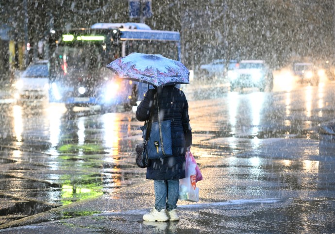 МЧС: 25-26 ноября в Москве ожидаются мокрый снег и гололедица МЧС: 25-26 ноября в Москве ожидаются мокрый снег и гололедица