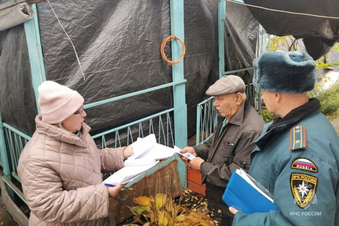 Противопожарные инструктажи провели с жителями Речицкго сельского поселения Орловской области