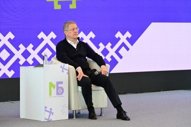Радий Хабиров назвал главную задачу молодых учёных Башкирии