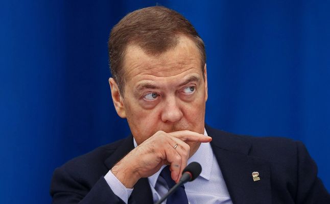 Медведев: США в конфликт ЕС с Россией не впрягутся — не мечтайте