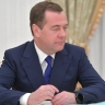 «Зеленое насекомое» на Ближнем Востоке: Медведев высмеял попытки Зеленского торговать защитой от дронов