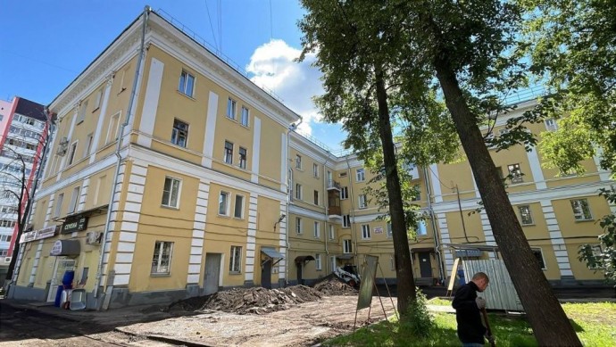 В Кирове заканчивают ремонт 13 дворов