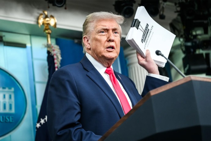 Тайное оружие: Трамп похвастался «дискомбобулятором» и жужжанием над Каракасом