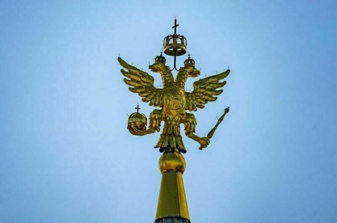 В Госдуму внесли законопроект о закреплении крестов на гербе России В Госдуму внесли законопроект о закреплении крестов на гербе России