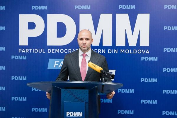 «Современная демпартия Молдавии» больше не партия — «тень Плахотнюка» пугает власти