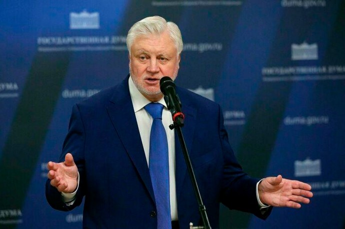 Миронов предложил пересмотреть миграционную политику РФ и отменить патентную систему