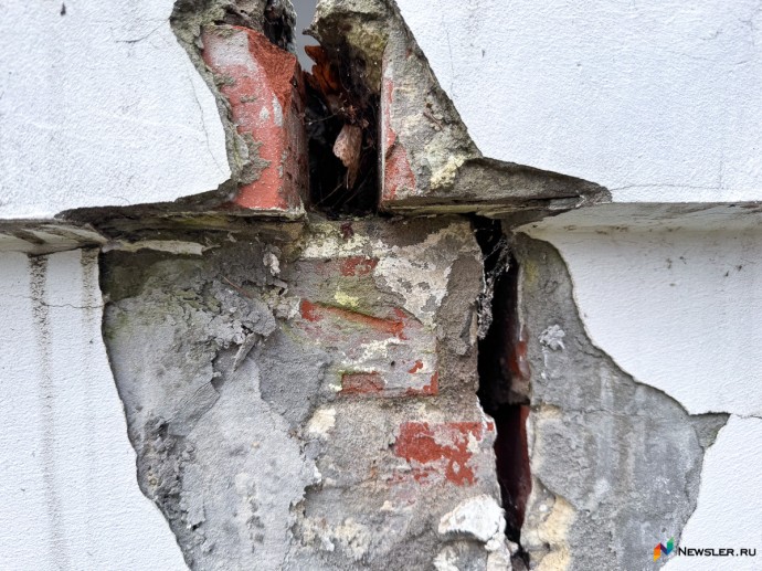 У щели Симакова появились «дети» и загадочные знаки У щели Симакова появились «дети» и загадочные знаки