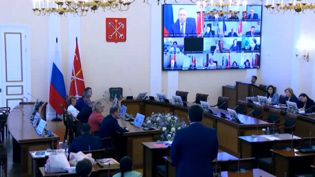 Кадровые изменения в Смольном, социальное строительство, рост инвестиций: о чем говорили на совещании правительства Петербурга