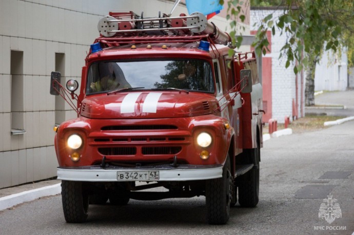 В Кировской области за сутки произошло четыре пожара и три ДТП