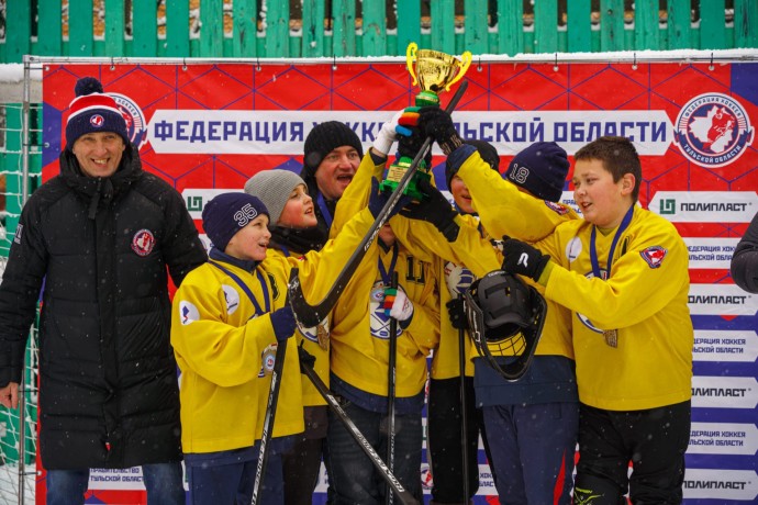 В Туле и Новомосковске состоялся турнир по хоккею в валенках