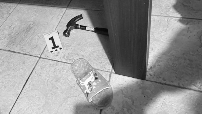 В Москве женщина убила сына и попыталась покончить с собой В Москве женщина убила сына и попыталась покончить с собой