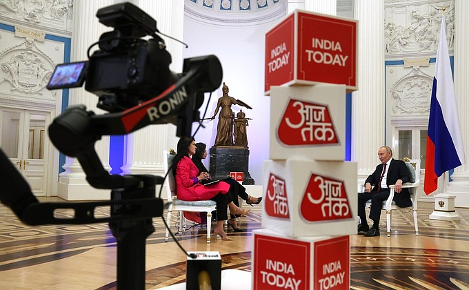 Интервью телеканалам Aaj Tak и India Today