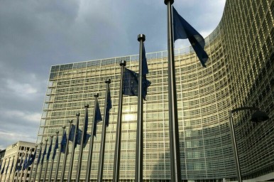 В Еврокомиссии заявили, что решение о выборах на Украине «должен принять ее народ»