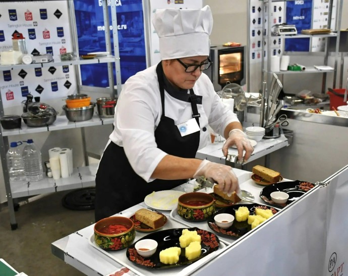 В Башкирии назвали лучших операторов школьного питания В Башкирии назвали лучших операторов школьного питания