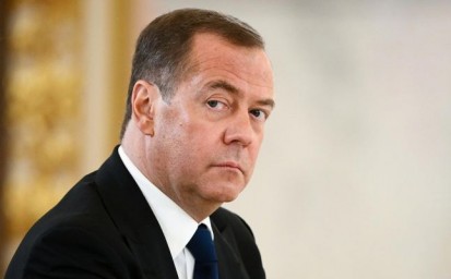 Медведев напомнил о том, что делают с врагом, который не хочет сдаваться