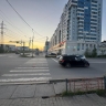 В Якутске водитель сбил двух пешеходов на перекрестке