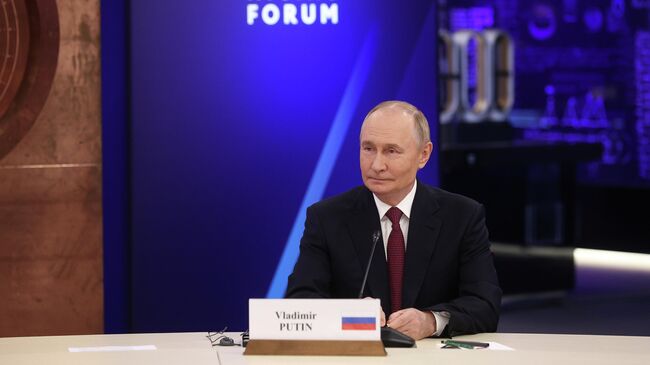 Путин считает, что необходимы новые модели финансирования строительства АЭС