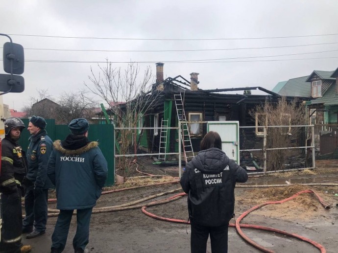 В результате пожара в частном доме в Ярославле погибла женщина