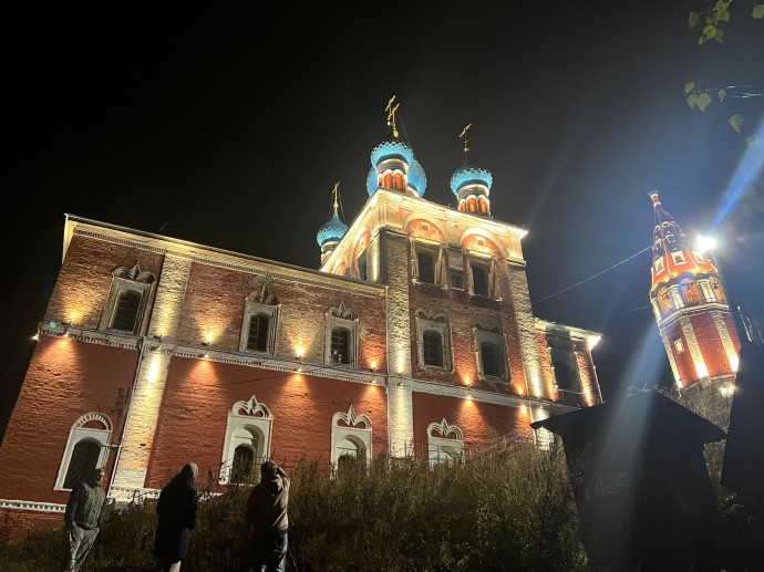 Архитектурной подсветкой украшены еще пять храмов Ярославской области