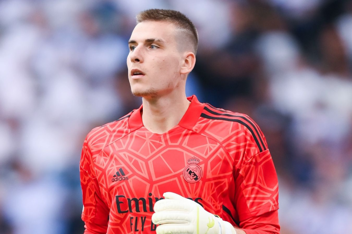 Вратарь Лунин отреагировал на слухи о том, что он отказывается играть за Украину