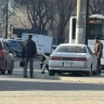Иномарка протаранила опору на перекрестке в центре Благовещенска