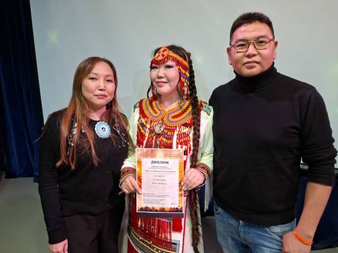 Якутянка победила на фестивале «Поем на родном и на государственном»