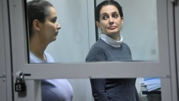 Суд назначил 9,5 и 9 лет колонии врачам по делу о гибели младенца