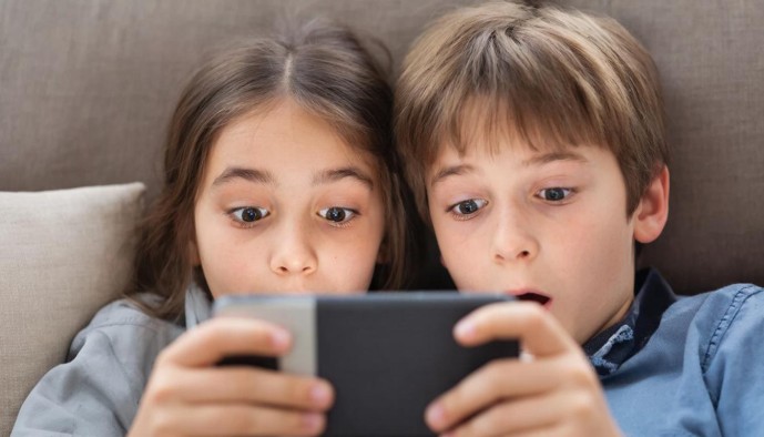 Преступная паутина. Как дети во время каникул чаще становятся жертвами кибермошенников