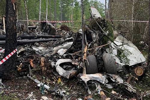 Следователи изъяли двигатели разбившегося в Амурской области Ан-24