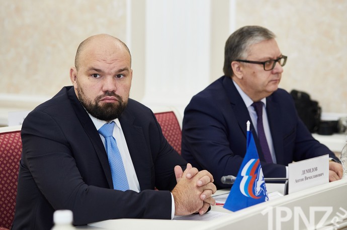 День рождения 7 мая: поздравляем депутата Антона Демидова