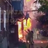 В Пензе со второго этажа горящего дома выпрыгнула пожилая женщина