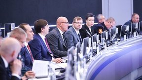 Дмитрий Чернышенко провёл совещание с регионами и ведомствами по готовности к новому учебному году