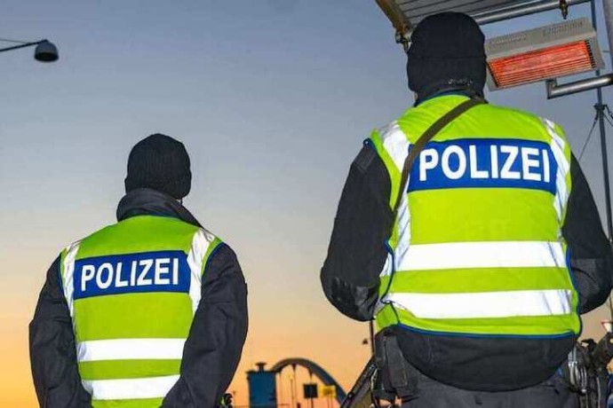 Германия — На границе — почти тишина. Куда пропали тысячи беженцев?